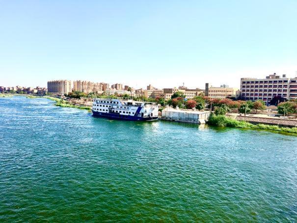 Hotel Ship Queen Isis Elminya Al-Minya Eksteriør bilde